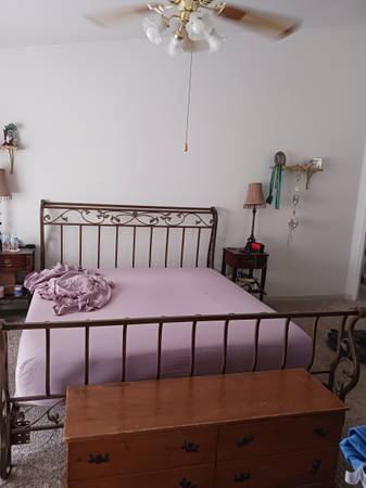 King/Cal King Bed Frame 1