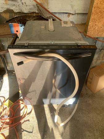 Frigidaire Dishwasher 1