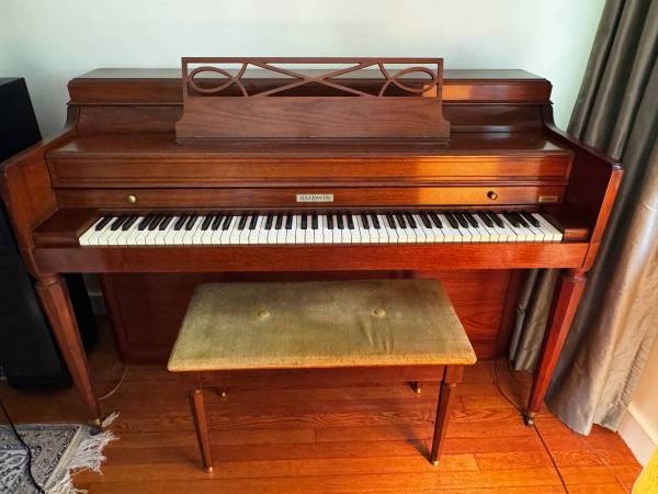 Vintage Baldwin Acrosonic Console Piano in Walnut w/Matching Bench 1