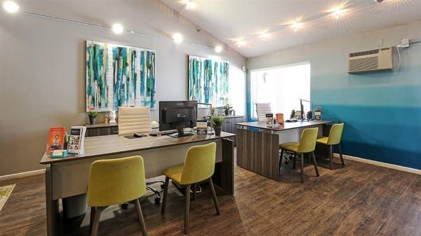 $1,460 / 2br - 1047ft2 - Elevator, After-Hours Courtesy Patrol, Controlled Access (12501 Portland Ave, Burnsville, MN)63990229600898121