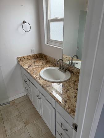 $1,100 / 2br - 1142ft2 - 2 bed 2 bath San Pedro Condo for rent (San Pedro)63840114345217124