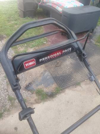 Toro self propelled personal pace 1