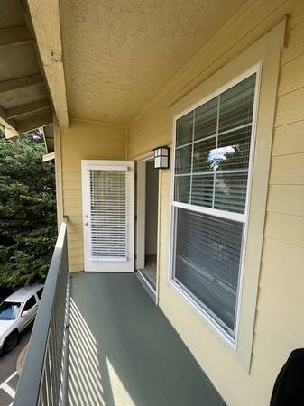 $1,375 / 1br - 546ft2 - West Hills Living!!! With Gym/Sauna/Pool/Hot Tub! Don't Miss THIS!!! (Portland)63999454244483123