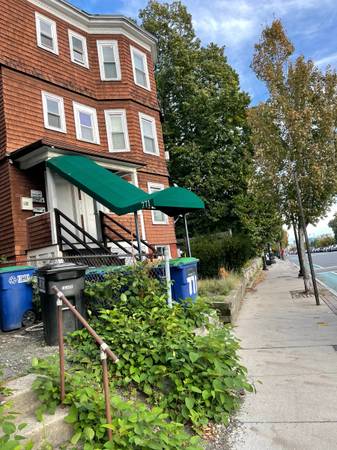 $1,800 / 1br - Furnished 1 Bed 1 Bath near Porter Square Station, Available NOW !! (Somerville)64146856558465120