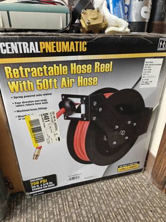 Air Hose and Reel. Retractable...Brand New... 1