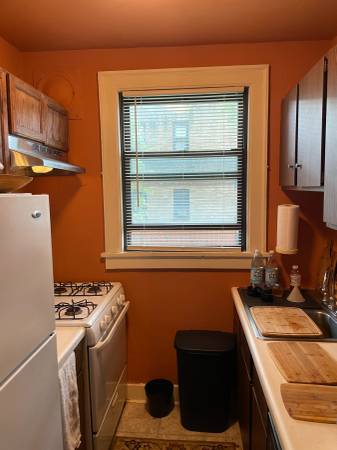$1,340 / 1br - 825ft2 - 1 bedroom with balcony available at The Belvedere - October (Shadyside)64013363104387123