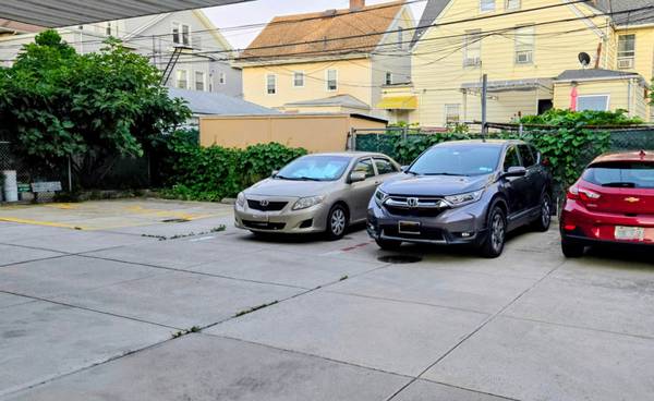 86 St/18 Ave/Bensonhurst/Bath Beach parking 1