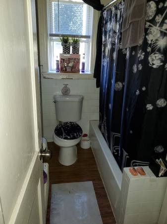 $650 / 2br - Buscando a alguien que sea tranquilo (Wabash manor)63694891765763122