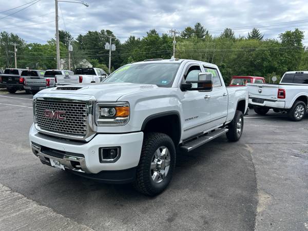 2017 GMC Sierra 3500HD Denali Crew Cab 4WD - $42,944 (Plaistow, NH)63622676789123123