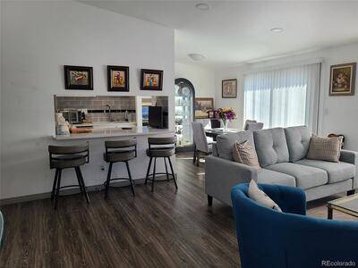 $525,000 / 4br - 9133 W Cedar Drive #A (Lakewood)63771721365249121