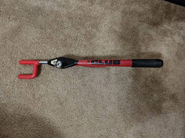 The Club 1000 Original Club Steering Wheel Lock 1