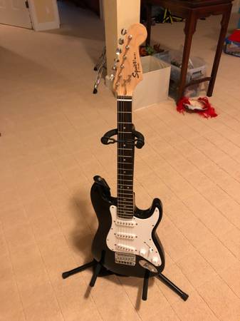Fender Squire Mini Stratocaster 1