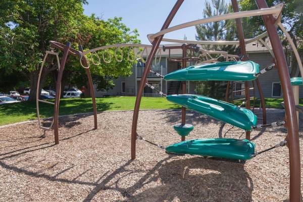 $1,125 / 1br - 720ft2 - Fitness Center, Lounge, Basketball Court, Sauna (City Center- Aurora, CO)63973358003075123