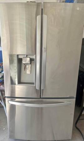 LG FRIDGE & FREEZER 1
