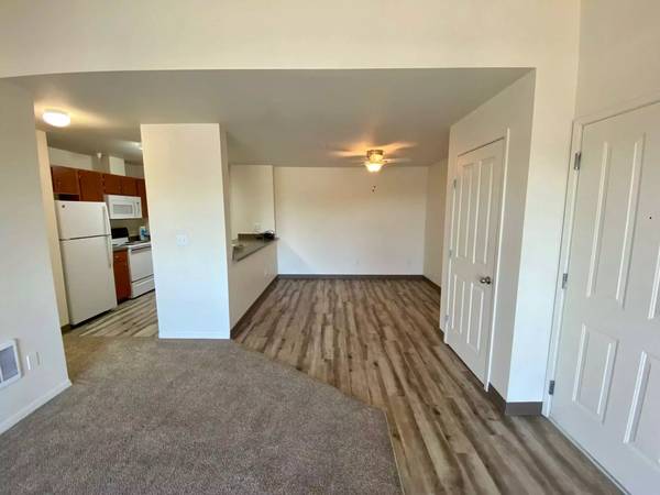 $1,339 / 1hab - 761ft2 - ¡Distribución espaciosa con lavadora y secadora privadas! 761 pies cuadrados 1 habitación, 1 baño (Kennewick - Pasco, Richland)63678508509955122