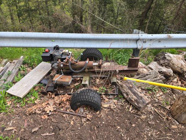 Log splitter 1