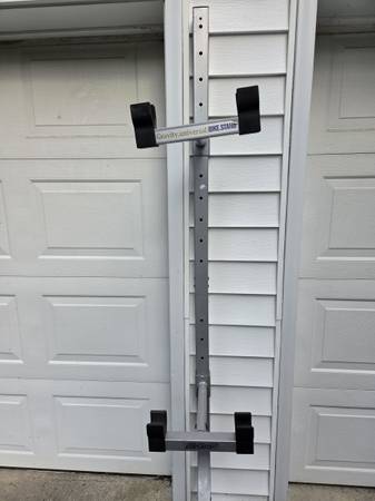 Gravity Universal Bike Stand 1