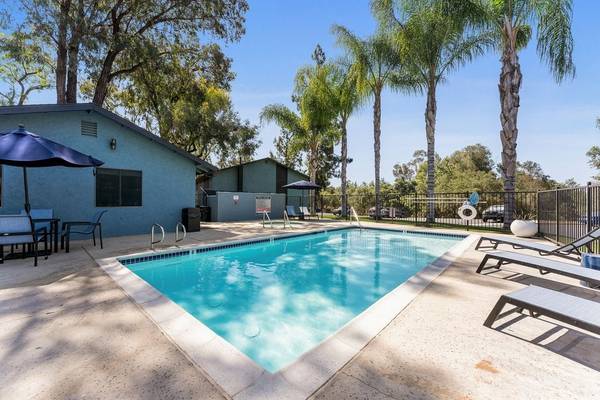 $2,190 / 2br - 950ft2 - ¡Centro de Fitness 24 horas, parque infantil, parques para perros y más!63621352291841123