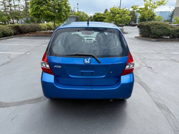 2007 Honda Fit hatchback - $5,90063469738880643123