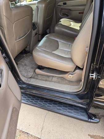 2005 GMC Yukon XL Denali - $7,500 (Thornton, Colorado)63493097982979124