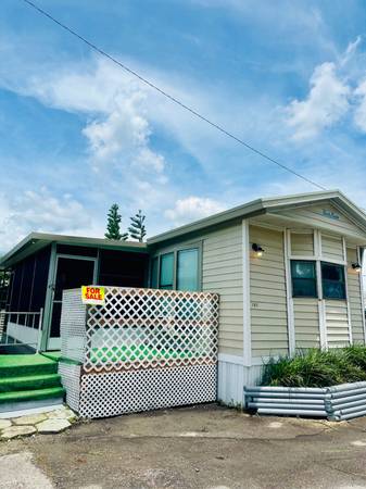 $37,000 / 1br - Waterfront Community~ (Ruskin)64178774880386121