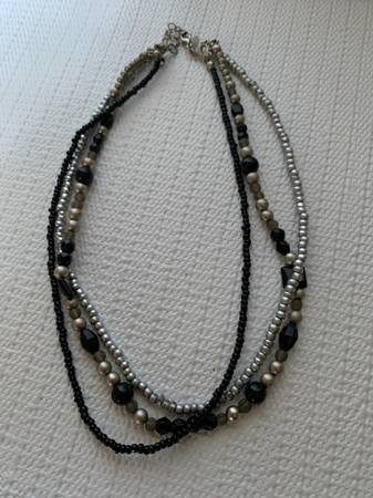 Premier Design Jewelry 19" Necklace 3-Strand Black/Silver 1
