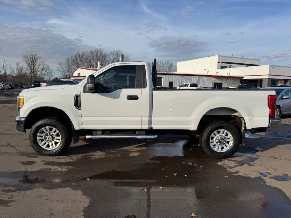 2017 Ford F-350 Super Duty - Photo 2