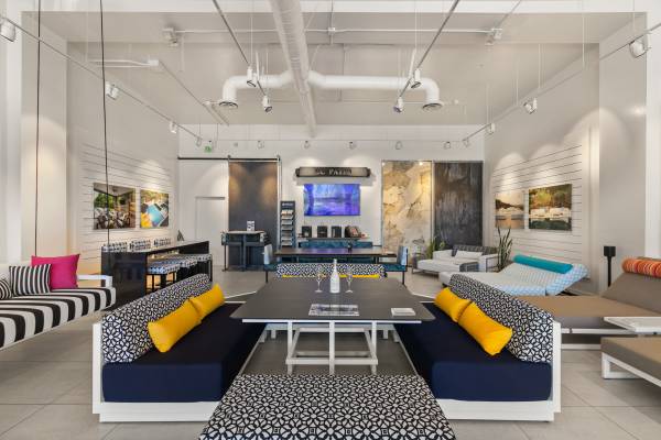 $10,319 / 1762ft2 - Prime La Jolla Retail | Café / Dessert / Fitness / Retail (Downtown La Jolla)64037217446273124