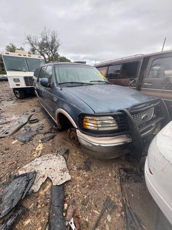 ✨1999 Ford Expedition - PARTING OUT - B-5 - STK#F33525 ✨ 1