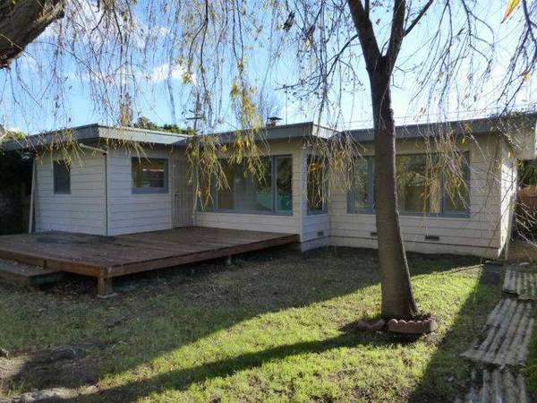 $900 / 3br - 140ft2 - Newark private bedroom in a single family house (fremont / union city / newark)63847325515905120
