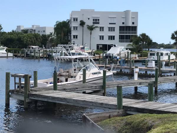 1998 GRADY WHITE 300 MARLIN 1