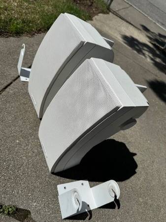 Mahogany Speakers & Acoustical Appliances now available at discount. - $49 (Belmont, Ma)63471242889731124