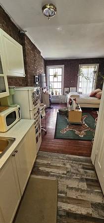 $2,400 Commercial prime retail sublet space Blocks away from major transporta (Upper East Side)63421036655617122