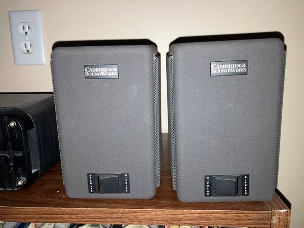 Cambridge Soundworks Surround II 5.1 Speakers (wired) 1