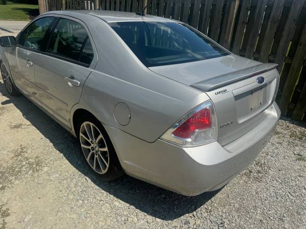2008 Ford Fusion “Good motor,transmission, parts car” - $1,000 (Jeffersonville, Indiana)63621785825539124