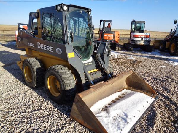2019 324G skid steer loader 1