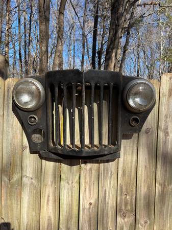 1942 Jeep Willy’s front grill 1