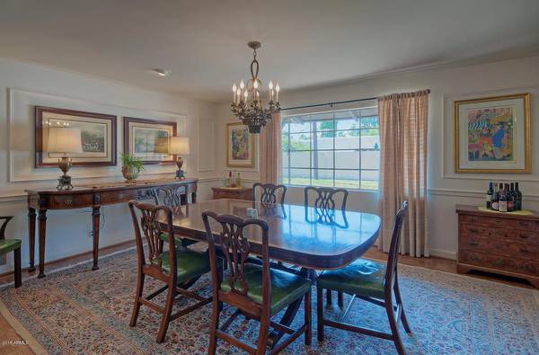 English Dining Room Table With Matching Buffet 1