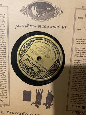 CAJA DE DISCOS ANTIGUOS DE 78 RPM - $70 (DITMAS/MIDWOOD/FLATBUSH)63471464300163124