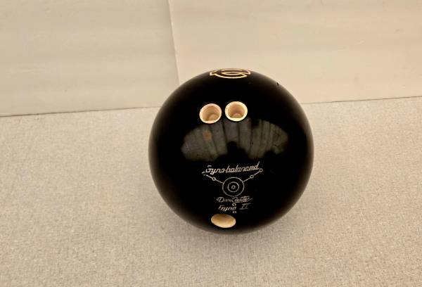 Ebonite Don Carter Gyro II bola de bolos negra (14 libras) - $50 (Decatur, al)63470918961539120