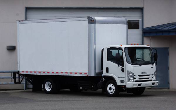 2018 Isuzu NPR HD TALL - Photo 3