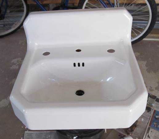 Bathroom sink - cast iron 1