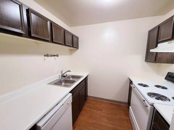 $1,445 / 1br - 600ft2 - LARGE 1-bedroom (Anchorage)64014171097219120