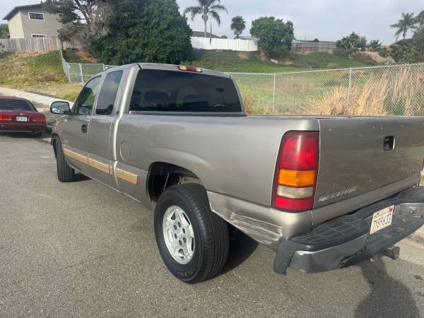 2001 Chevy Silverado like a rock - $4,500 (Oceanside)63440304495745124