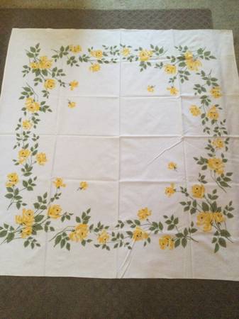 Vintage Wilendur Tablecloth 1