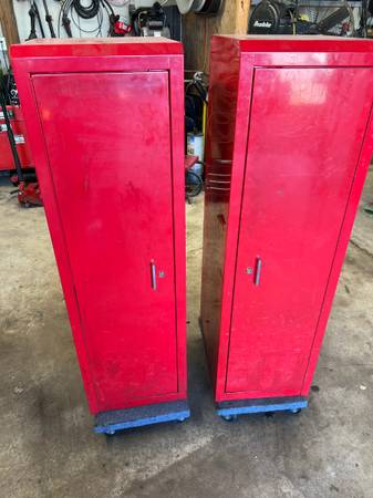 Tool cabinets/side lockers 1