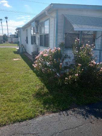 $13,500 / 2br - 578ft2 - Cute, Clean and Furnished Park Model home (Weslaco)64036535778435122