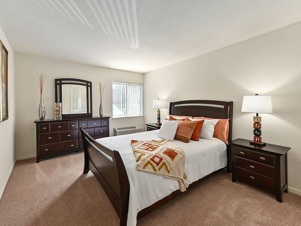 $1,130 / 1br - 710ft2 - Find Your Perfect Fit (1610 Sunset Ave, Waukegan, IL)63846717026051123