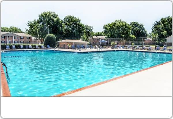 $969 / 1br - 705ft2 - Everything you want and MORE! 705 sq ft 1 bed, 1 bath available! (Huntsville)63801834721923122