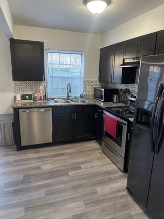 $500 / 2br - Room For Rent (Stone Mountain)63964399741827123